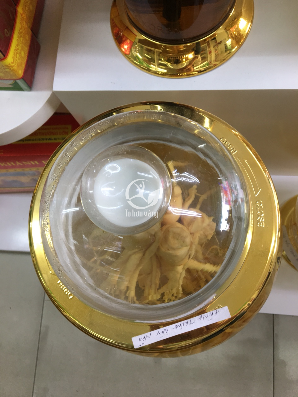 Bình có nắp vặn xoắn có lớp đệm cao su bên trong, có nút cầm tiện lợi trong việc sử dụng Bình có nắp vặn xoắn có lớp đệm cao su bên trong, có nút cầm tiện lợi trong việc sử dụng