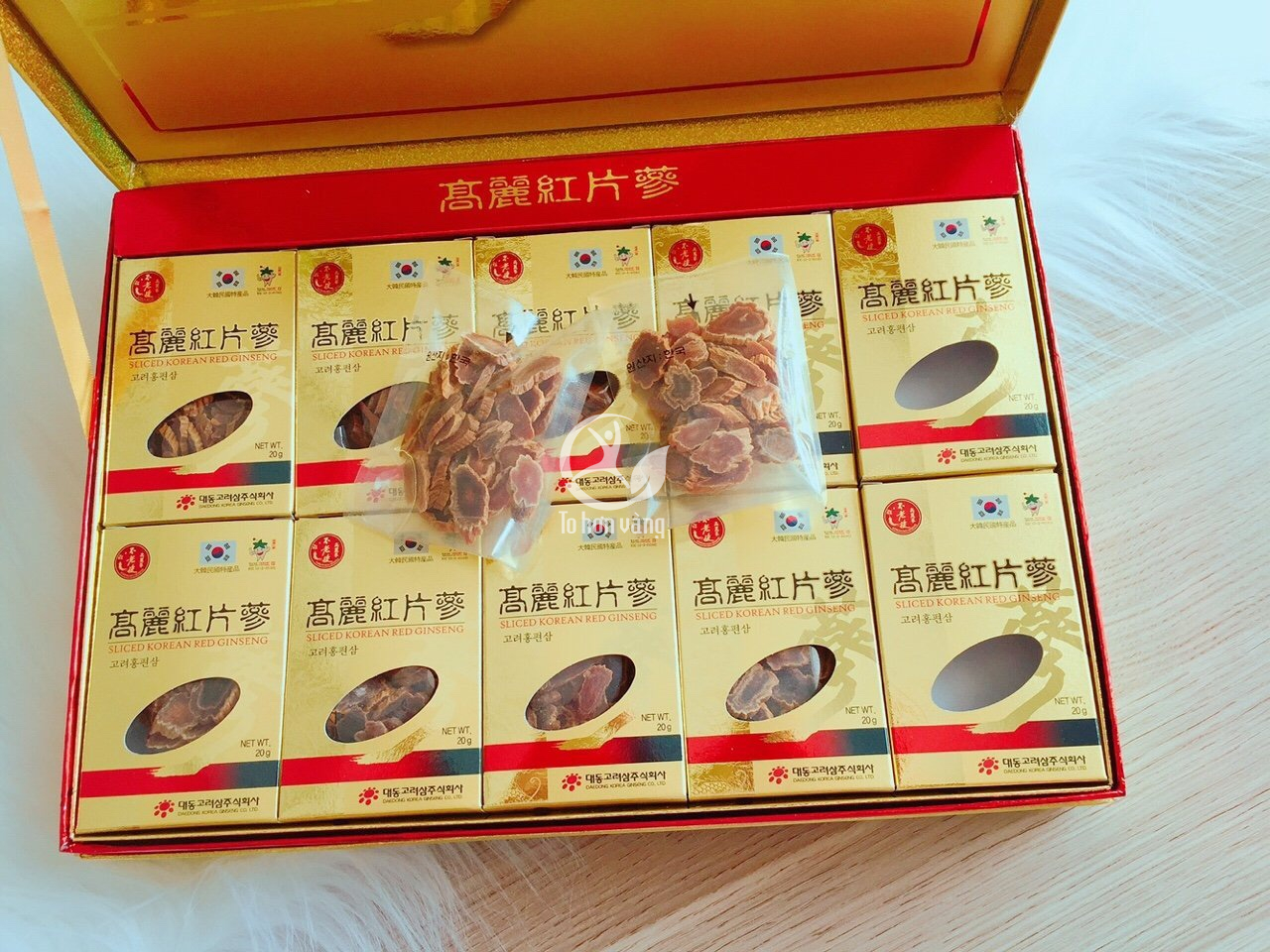 Hồng sâm thái lát Daedong là sản phẩm thuộc thương hiệu sâm Daedong Hàn Quốc, được lựa chọn từ những củ sâm tươi chất lượng nhất, hình dáng đẹp nhất Hồng sâm thái lát Daedong là sản phẩm thuộc thương hiệu sâm Daedong Hàn Quốc, được lựa chọn từ những củ sâm tươi chất lượng nhất, hình dáng đẹp nhất