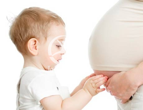 Trẻ em và phụ nữ có thai là những đối tượng tuyệt đối không dùng sâm tươi vì sẽ ảnh hưởng nghiêm trọng tới thai nhi và em bé