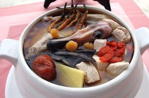 nguy cơ từ đông trùng hạ thảo giả